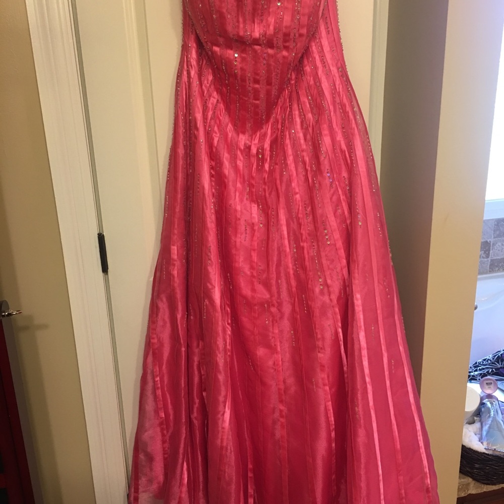 Beautiful gown for any occasion